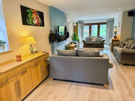 3 bedroom Detached house for sale in Wigston Lane, Aylestone, LE2