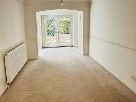 4 bedroom Detached house for sale in Hollies Way, Thurnby, LE7