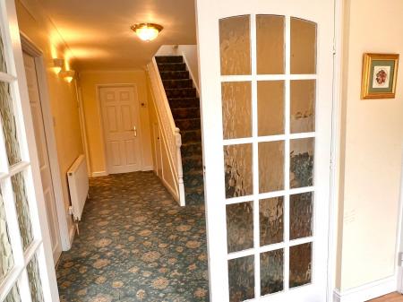 4 bedroom Detached house for sale in Hollies Way, Thurnby, LE7