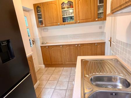 4 bedroom Detached house for sale in Hollies Way, Thurnby, LE7