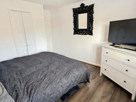 4 bedroom Detached house for sale in Ledbury Close, Oadby, LE2