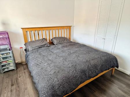4 bedroom Detached house for sale in Ledbury Close, Oadby, LE2