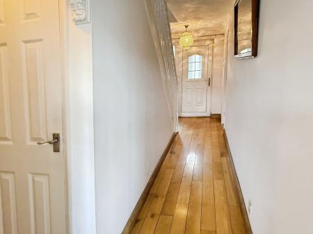 4 bedroom Detached house for sale in Ledbury Close, Oadby, LE2