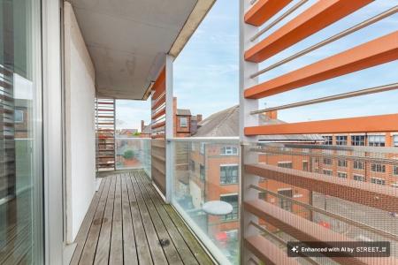 2 bedroom Apartment to let in Highcross Lane, The Circus, LE1