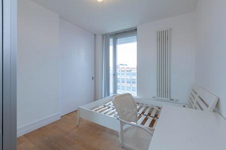 2 bedroom Apartment to let in Highcross Lane, The Circus, LE1