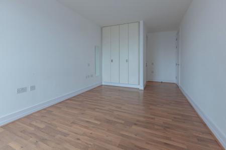 2 bedroom Apartment to let in Highcross Lane, The Circus, LE1
