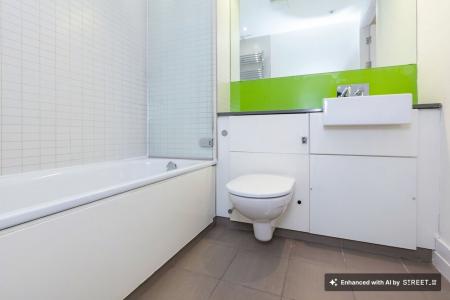 2 bedroom Apartment to let in Highcross Lane, The Circus, LE1