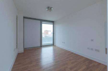2 bedroom Apartment to let in Highcross Lane, The Circus, LE1