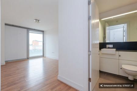 2 bedroom Apartment to let in Highcross Lane, The Circus, LE1