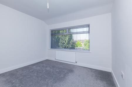 3 bedroom Semi-detached house to let in Fairstone Hill, Oadby, LE2
