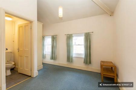 1 bedroom Flat to let in St. James Terrace, Leicester, LE2