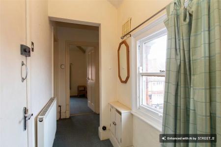 1 bedroom Flat to let in St. James Terrace, Leicester, LE2