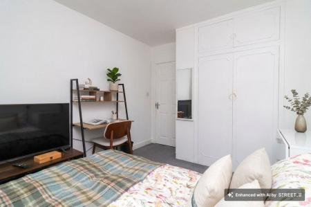 3 bedroom Flat to let in London Road, Leicester, LE2