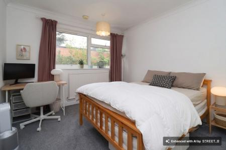 3 bedroom Flat to let in London Road, Leicester, LE2