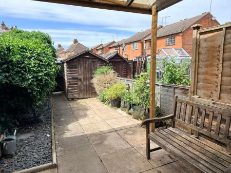 2 bedroom Terraced House for sale in Melton Road, Thurmaston, LE4
