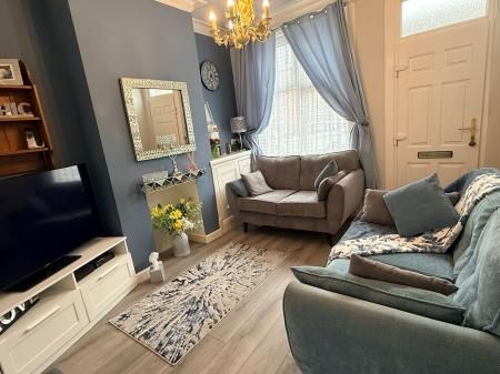 2 bedroom Terraced House for sale in Cavendish Road, Leicester, LE2