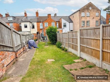 2 bedroom Terraced House for sale in Cavendish Road, Leicester, LE2