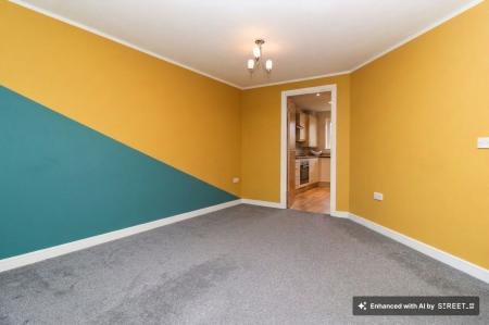 2 bedroom Flat to let in Larchmont Road, Leicester, LE4