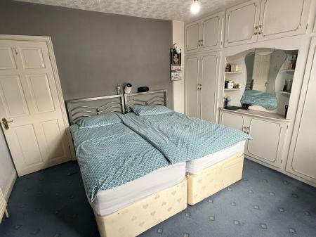 3 bedroom Terraced House for sale in Osborne Road, Leicester, LE5