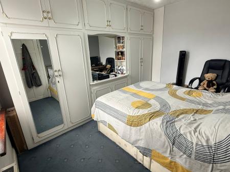 3 bedroom Terraced House for sale in Osborne Road, Leicester, LE5