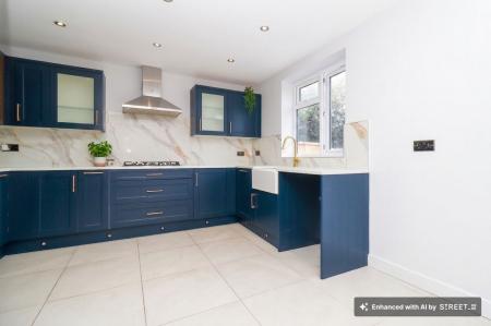 3 bedroom Semi-detached house to let in Kingston Avenue, Wigston, LE18