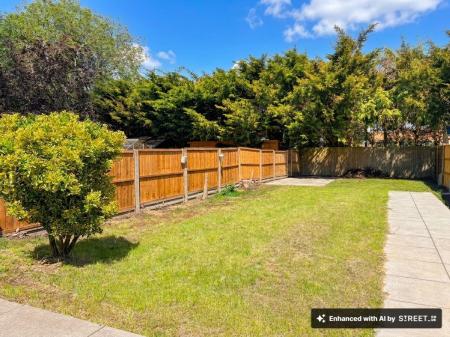 3 bedroom Semi-detached house to let in Kingston Avenue, Wigston, LE18