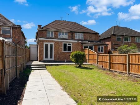 3 bedroom Semi-detached house to let in Kingston Avenue, Wigston, LE18