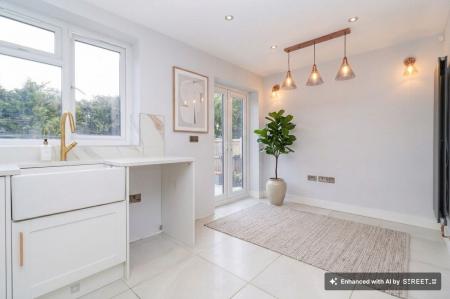 3 bedroom Semi-detached house to let in Kingston Avenue, Wigston, LE18