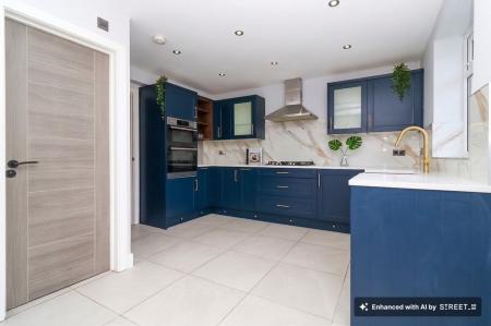 3 bedroom Semi-detached house to let in Kingston Avenue, Wigston, LE18