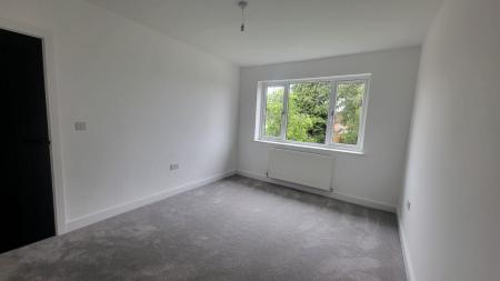 3 bedroom Semi-detached house for sale in Brambling Way, Oadby, LE2