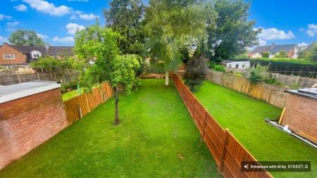 3 bedroom Semi-detached house for sale in Brambling Way, Oadby, LE2