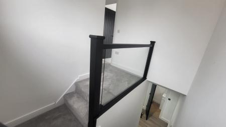 3 bedroom Semi-detached house for sale in Brambling Way, Oadby, LE2