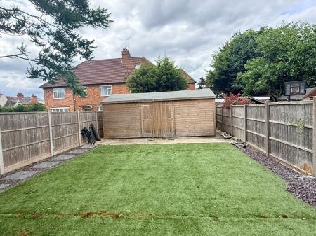 3 bedroom Semi-detached house for sale in Parkland Drive, Oadby, LE2