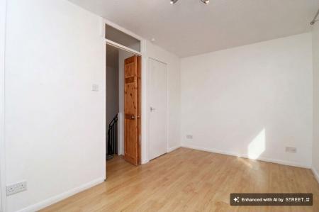 1 bedroom End of terrace house to let in Stoneywell Road, Leicester, LE4