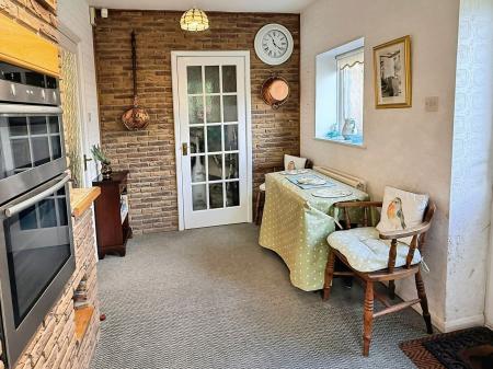 2 bedroom Detached bungalow for sale in Englefield Road, Leicester, LE5
