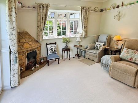 2 bedroom Detached bungalow for sale in Englefield Road, Leicester, LE5
