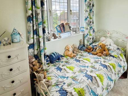 3 bedroom Semi-detached house for sale in Millersdale Avenue, Leicester, LE5