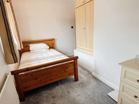 4 bedroom Detached house for sale in Ash Tree Road, Oadby, LE2
