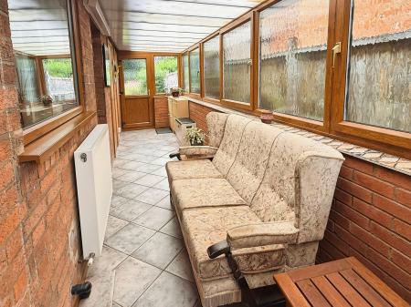 4 bedroom Detached house for sale in Ash Tree Road, Oadby, LE2