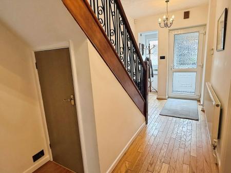 4 bedroom Detached house for sale in Ash Tree Road, Oadby, LE2