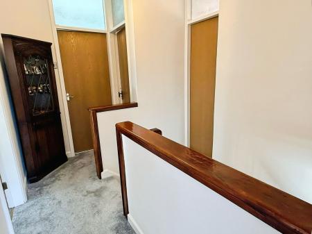 4 bedroom Detached house for sale in Ash Tree Road, Oadby, LE2