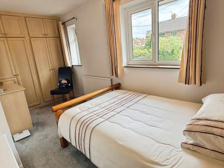 4 bedroom Detached house for sale in Ash Tree Road, Oadby, LE2