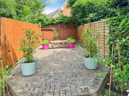2 bedroom Terraced House for sale in Main Street, Evington, LE5