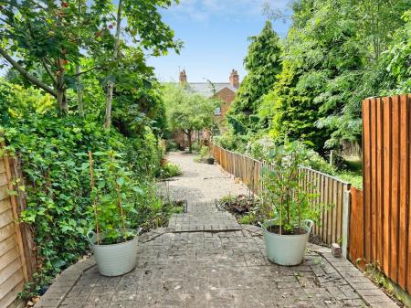 2 bedroom Terraced House for sale in Main Street, Evington, LE5