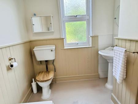 2 bedroom Terraced House for sale in Main Street, Evington, LE5