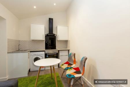 1 bedroom Flat to let in Aylestone Road, Leicester, LE2