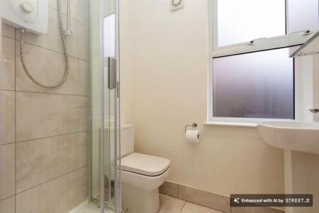 1 bedroom Flat to let in Aylestone Road, Leicester, LE2