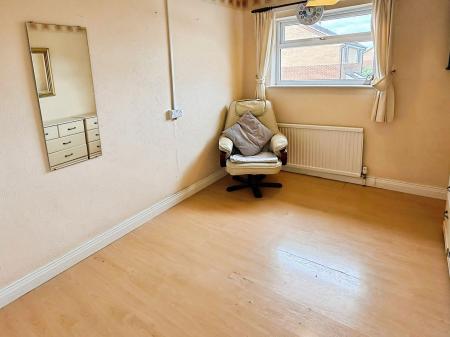 2 bedroom Semi-detached house for sale in Wreford Crescent, Leicester, LE5