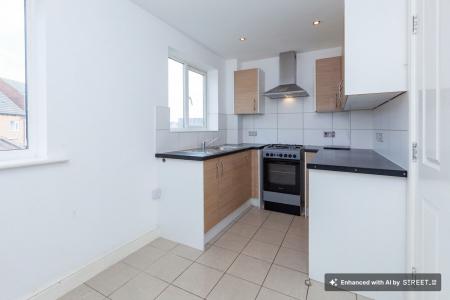 3 bedroom Town house to let in Pickhill Road, Hamilton, LE5