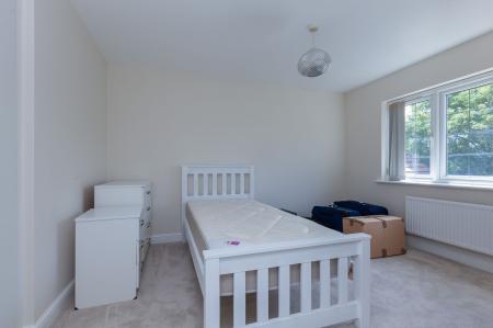 5 bedroom Detached house to let in Lady Hay Road, Leicester, LE3